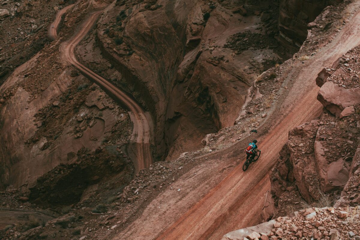 World Bike Day: quando pedalare diventa il nuovo lusso esperienziale