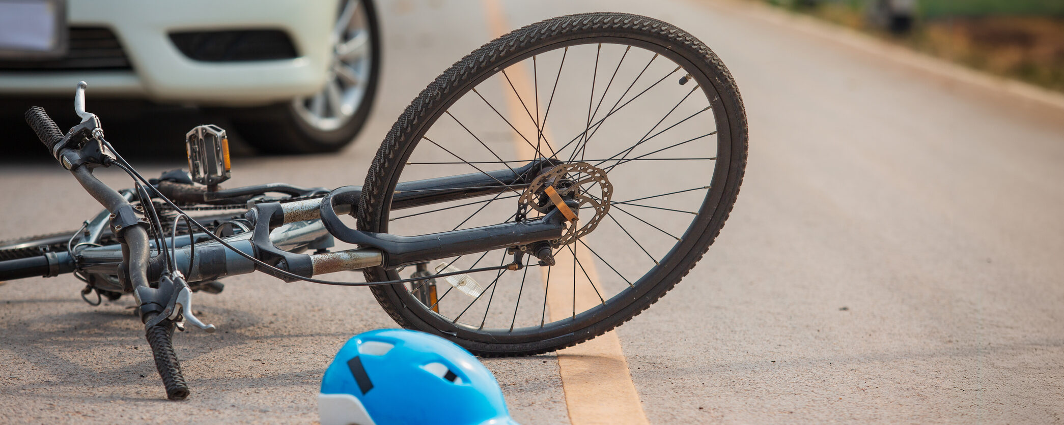 Tutti parlano dei femminicidi, nessuno dei morti in bici (in nome del Green Deal)